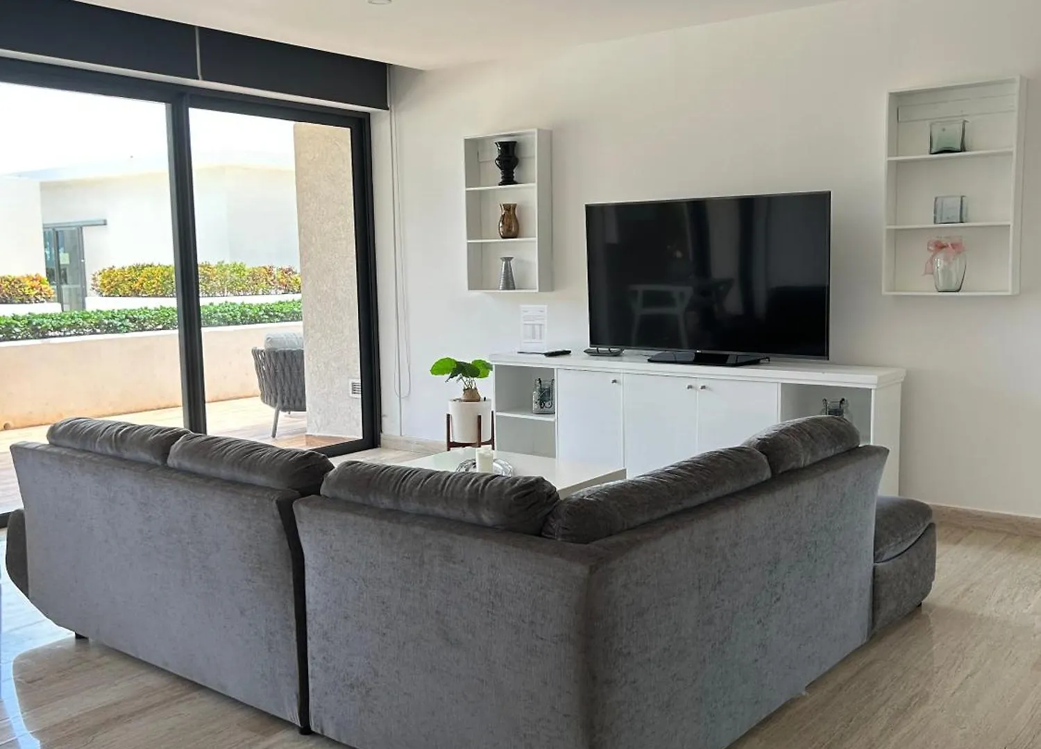 2 Bedroom Apartment In Marina Condo Cancún