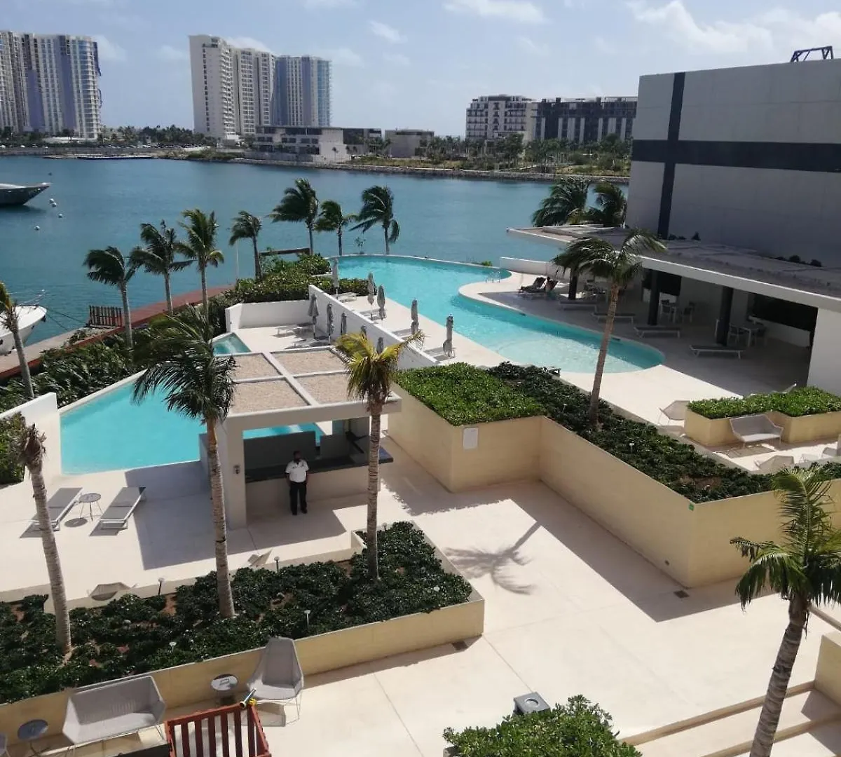 2 Bedroom Apartment In Marina Condo Cancún