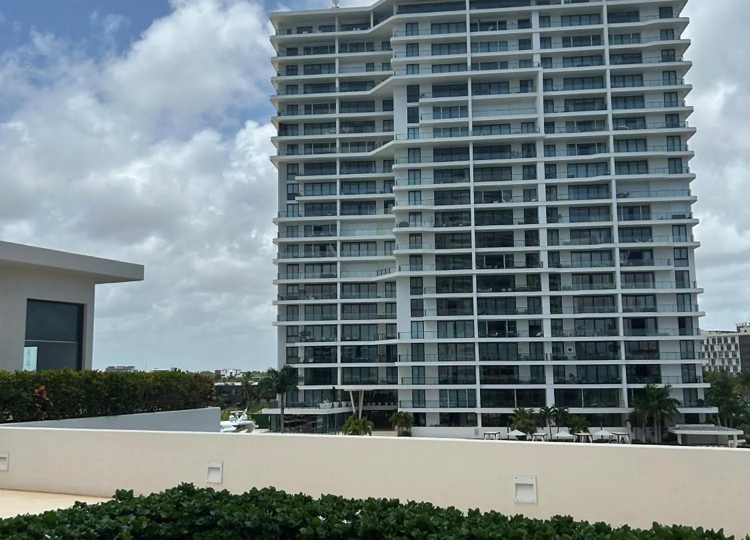 2 Bedroom Apartment In Marina Condo Cancún
