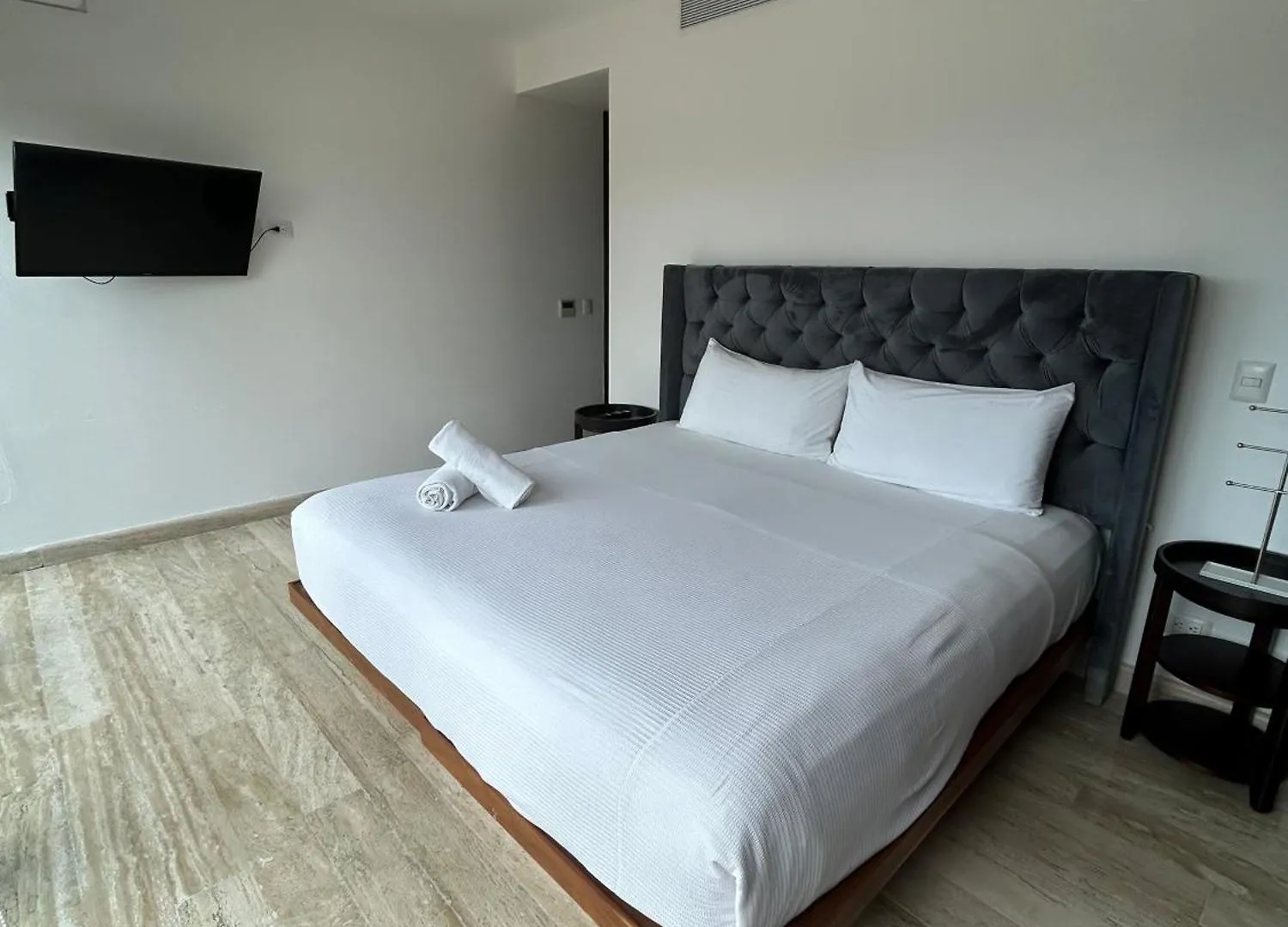 2 Bedroom Apartment In Marina Condo Cancún