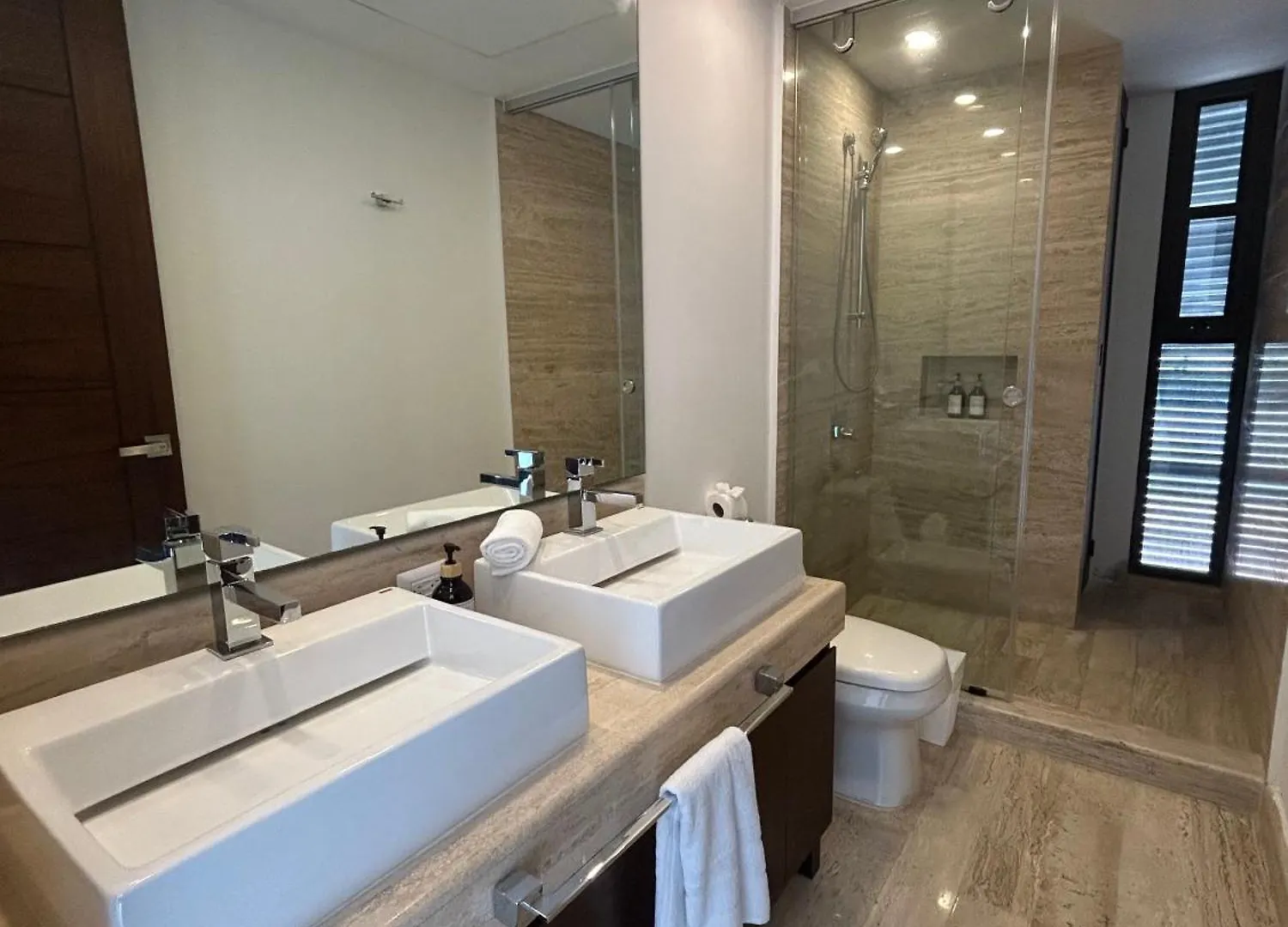 2 Bedroom Apartment In Marina Condo Cancún Mexiko
